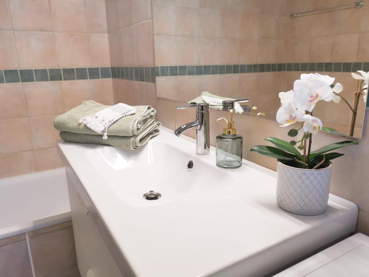 Apartamento Hillside With Ac & Heating In Grande Maison Budapeste